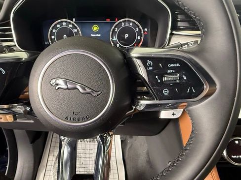 Certified 2026 Jaguar F-PACE R-Dynamic S image 19