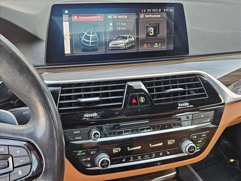 Used 2019 BMW 530e w/ Convenience Package image 14