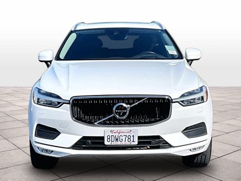 Used 2018 Volvo XC60 T6 Momentum w/ Convenience Package AWD/4WD image 3