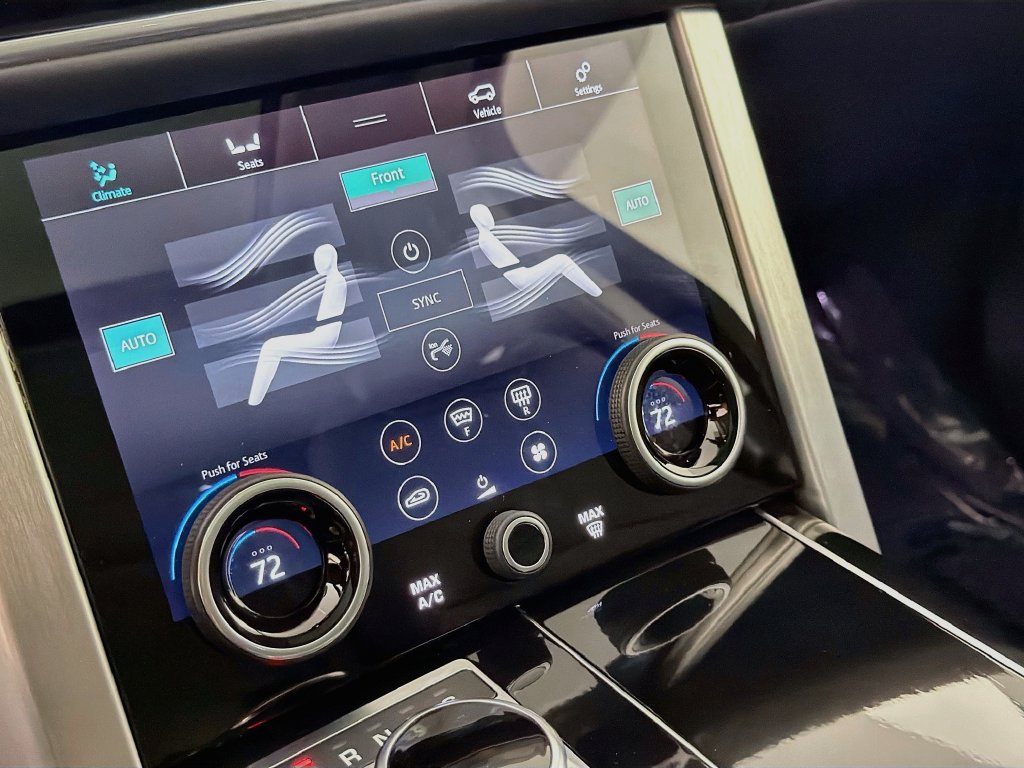 Used 2020 Land Rover Range Rover HSE AWD/4WD image 16