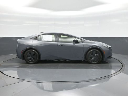 Certified 2024 Toyota Prius LE AWD/4WD image 8