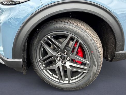 New 2026 Ford Explorer ST-Line RWD image 13