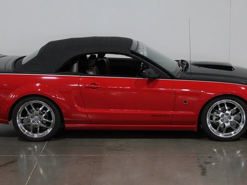 Used 2007 Ford Mustang GT RWD image 7
