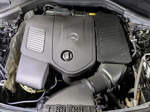 Certified 2025 Mercedes-Benz GLC 300 image 26