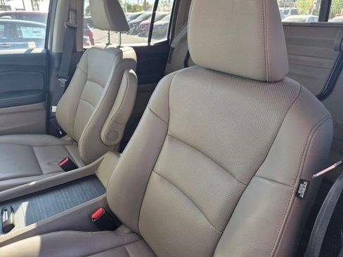 Used 2023 Honda Ridgeline RTL image 11