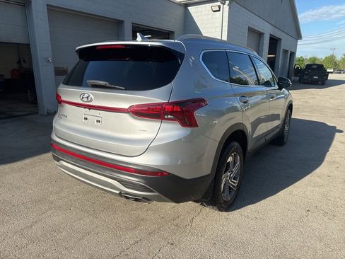 Used 2023 Hyundai Santa Fe SEL w/ Winter Weather Package AWD/4WD image 3