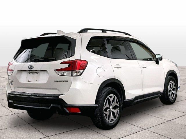 Used 2021 Subaru Forester Premium AWD/4WD image 11