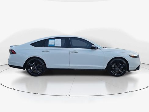 Used 2023 Honda Accord Sport image 4