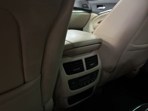 Used 2018 Acura MDX FWD w/ Advance Package image 11