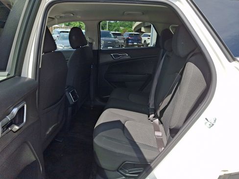 Certified 2023 Kia Sportage LX AWD/4WD image 10