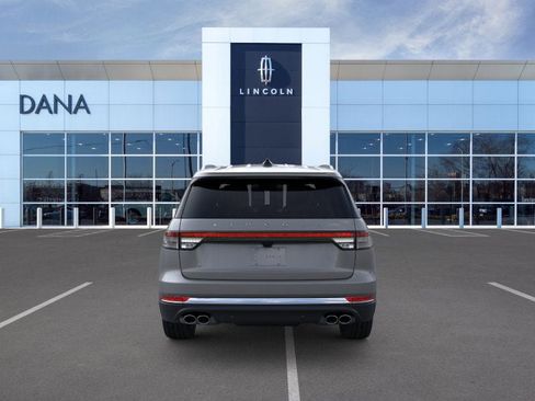 New 2025 Lincoln Aviator Premiere image 5