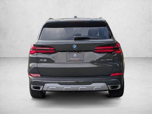 Used 2026 BMW X5 xDrive50e w/ Premium Package AWD/4WD image 7