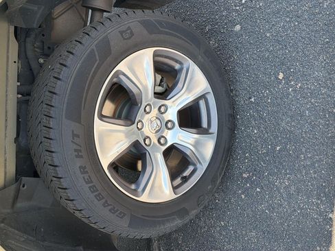 Used 2021 RAM 1500 Laramie AWD/4WD image 32