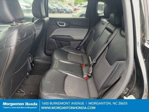Used 2024 Jeep Compass Latitude AWD/4WD image 19