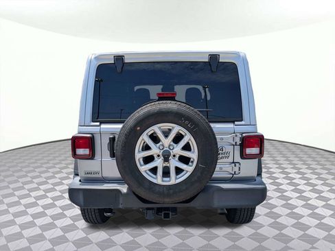 Used 2021 Jeep Wrangler Unlimited Sport AWD/4WD image 4