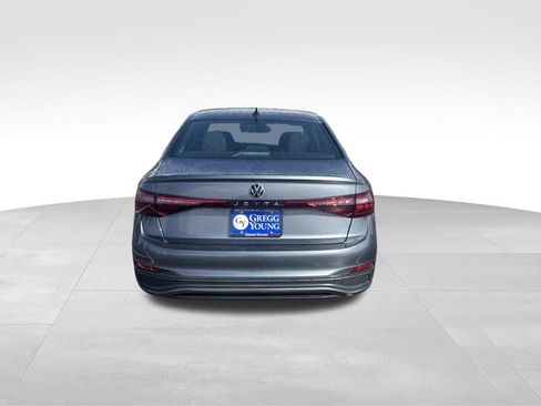 Used 2025 Volkswagen Jetta Sport FWD image 4