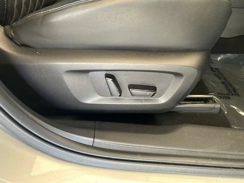 Used 2022 Mitsubishi Outlander SEL AWD/4WD image 25
