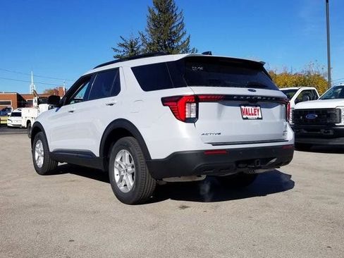 New 2026 Ford Explorer Active AWD/4WD image 5