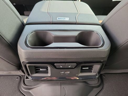 New 2026 GMC Sierra 1500 AT4 w/ AT4 Premium Package AWD/4WD image 15