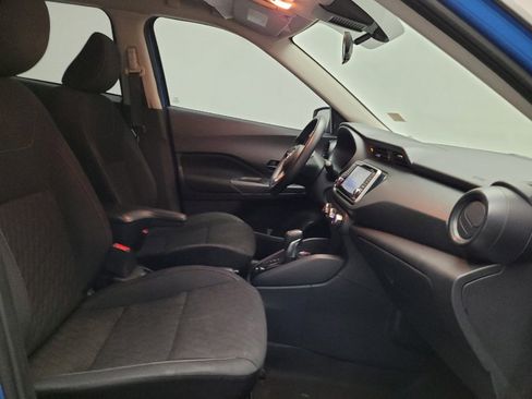 Used 2022 Nissan Kicks S FWD image 21