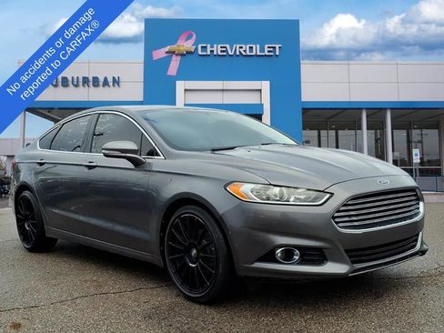 Used 2013 Ford Fusion Titanium image 3