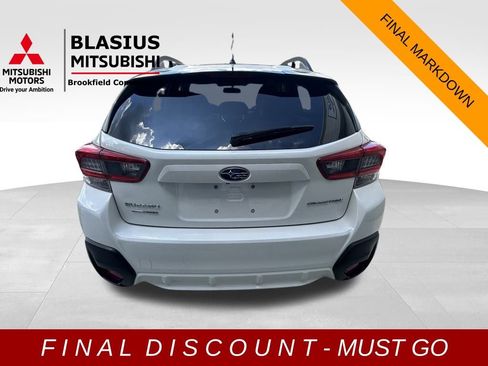 Used 2022 Subaru Crosstrek 2.0i image 7