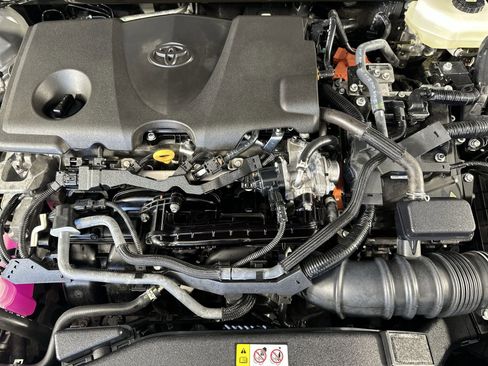 Used 2025 Toyota Camry LE FWD image 27