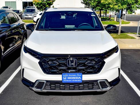 Used 2024 Honda CR-V Sport Touring image 14