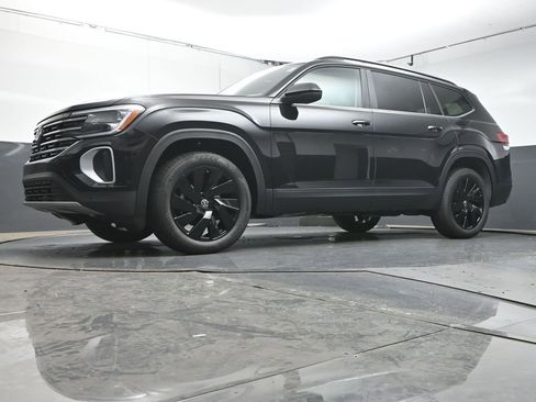 New 2026 Volkswagen Atlas SE FWD image 37