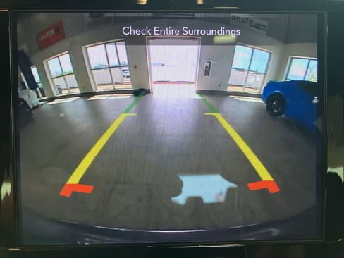 Used 2020 Chrysler Pacifica Limited w/ S Appearance Package FWD image 23