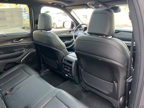 New 2024 Jeep Grand Cherokee Limited 4xe image 27