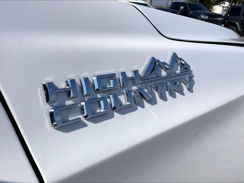 Used 2023 Chevrolet Tahoe High Country image 21