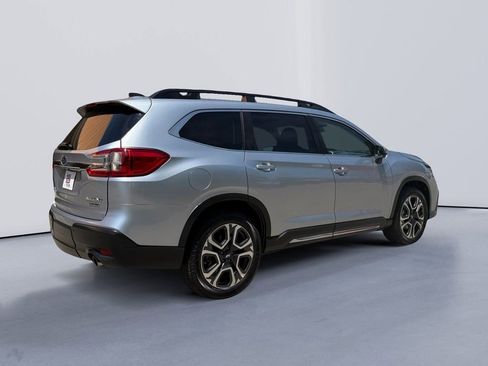 Used 2023 Subaru Ascent Limited AWD/4WD image 3