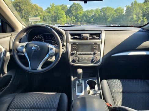Used 2017 Nissan Altima 2.5 S w/ Power Driver Seat Package FWD image 12