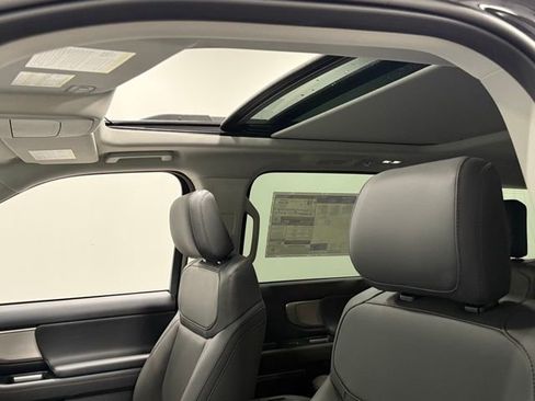 New 2025 Ford Expedition Active image 30