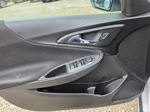 Used 2018 Chevrolet Malibu LT FWD image 5