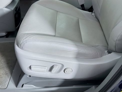 Used 2020 Toyota Sienna XLE Premium image 25