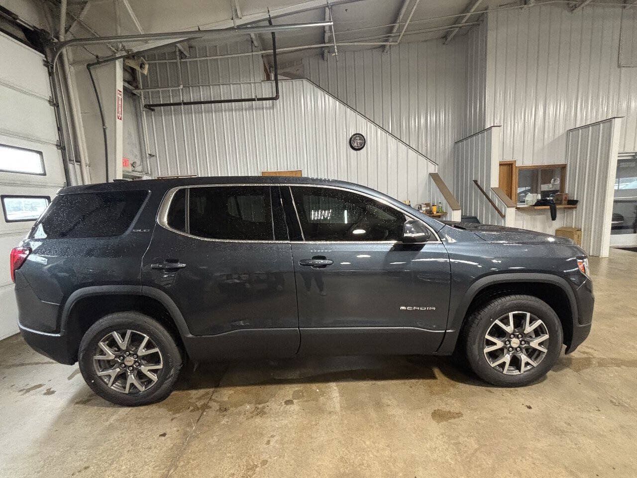 Used 2020 GMC Acadia SLE AWD/4WD image 6