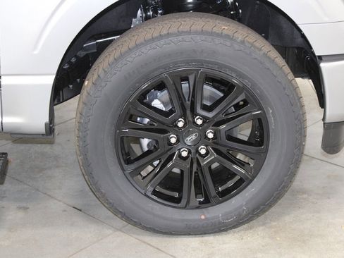 New 2025 Ford F150 Platinum w/ FX4 Off-Road Package image 13