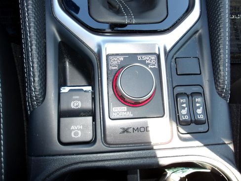 Used 2024 Subaru Forester Touring image 23