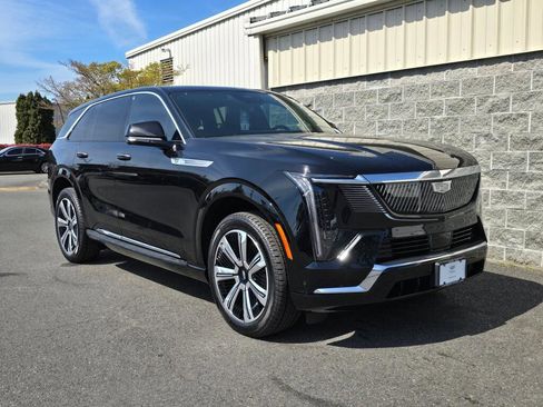 New 2025 Cadillac Escalade IQ Luxury 1 AWD/4WD image 12