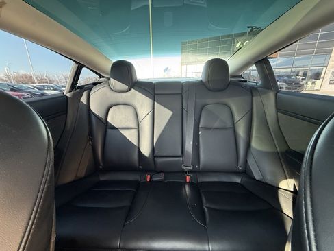 Used 2021 Tesla Model 3 Long Range image 18
