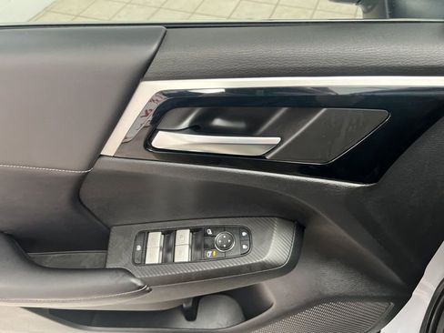 Used 2022 Mitsubishi Outlander SE AWD/4WD image 21
