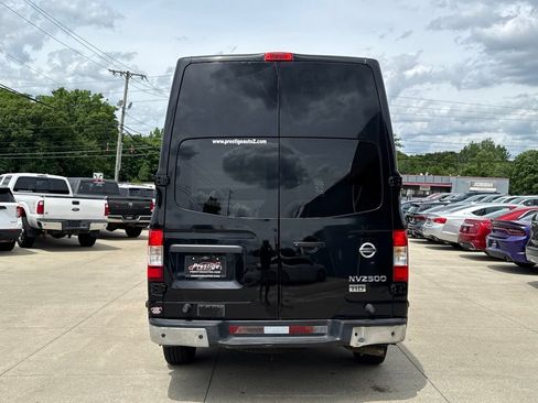 Used 2013 Nissan NV 2500 SV w/ Side Curtain Airbag Pkg RWD image 15
