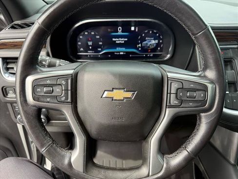 Used 2022 Chevrolet Tahoe Premier w/ Premium Package 2 AWD/4WD image 18