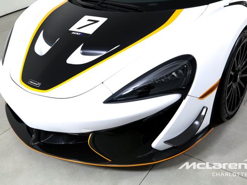 Used 2020 McLaren 620R RWD image 30