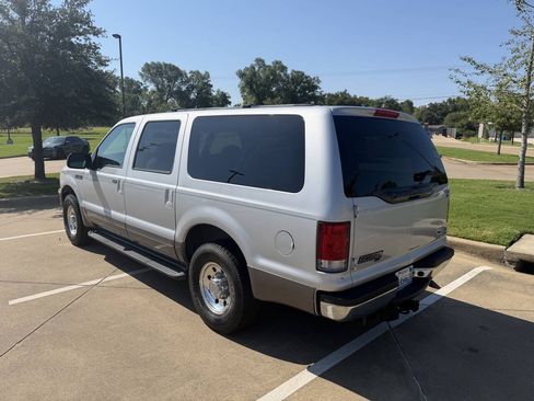 Used 2001 Ford Excursion XLT RWD image 5