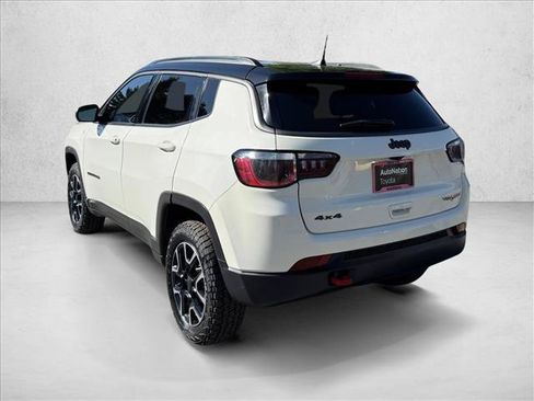 Used 2019 Jeep Compass Trailhawk w/ Leather Interior Group AWD/4WD image 5