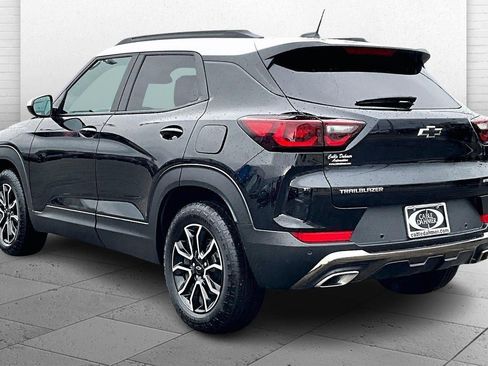 New 2025 Chevrolet TrailBlazer ACTIV w/ Convenience Package FWD image 3