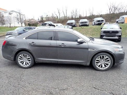 Used 2017 Ford Taurus Limited image 6